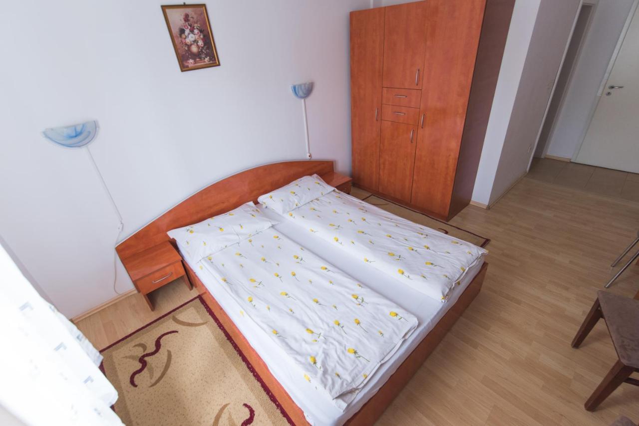 מלון טימישוארה Casa La Fayette מראה חיצוני תמונה